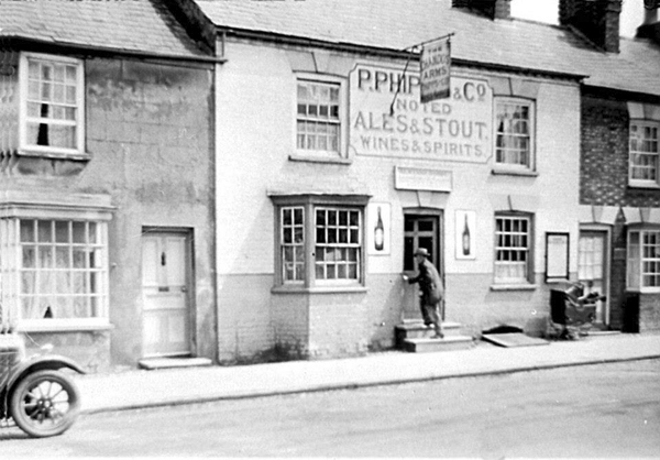 Customer entering Chandos Arms